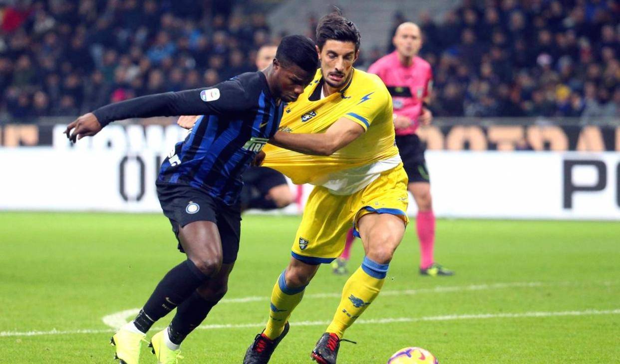 连续三轮意甲国际米兰遭遇四次误判,关键比赛手球未判引发争议